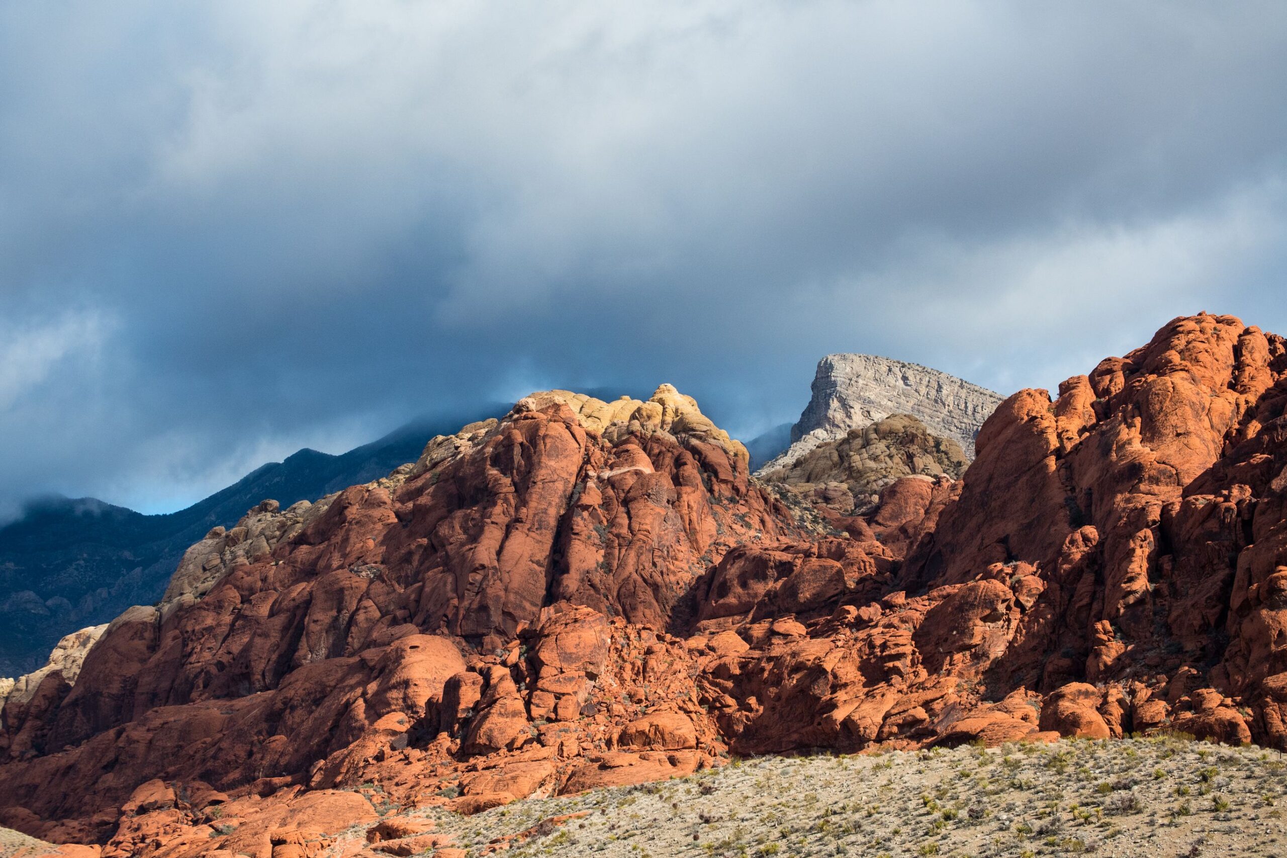 Best Day Trips from Las Vegas: Grand Canyon, Hoover Dam, and Red Rock Canyon (2026 Guide)
