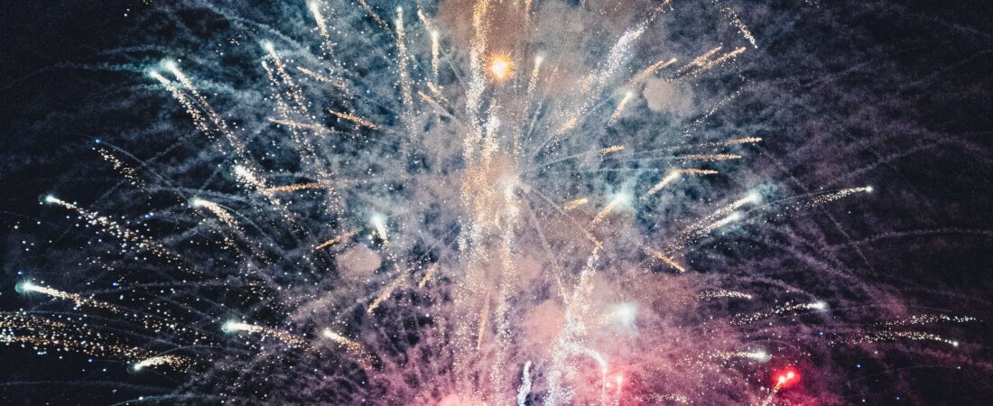 The Definitive Guide to July 4th Fireworks in Las Vegas (2026): Free Spots, Paid Views, and Everything In Between