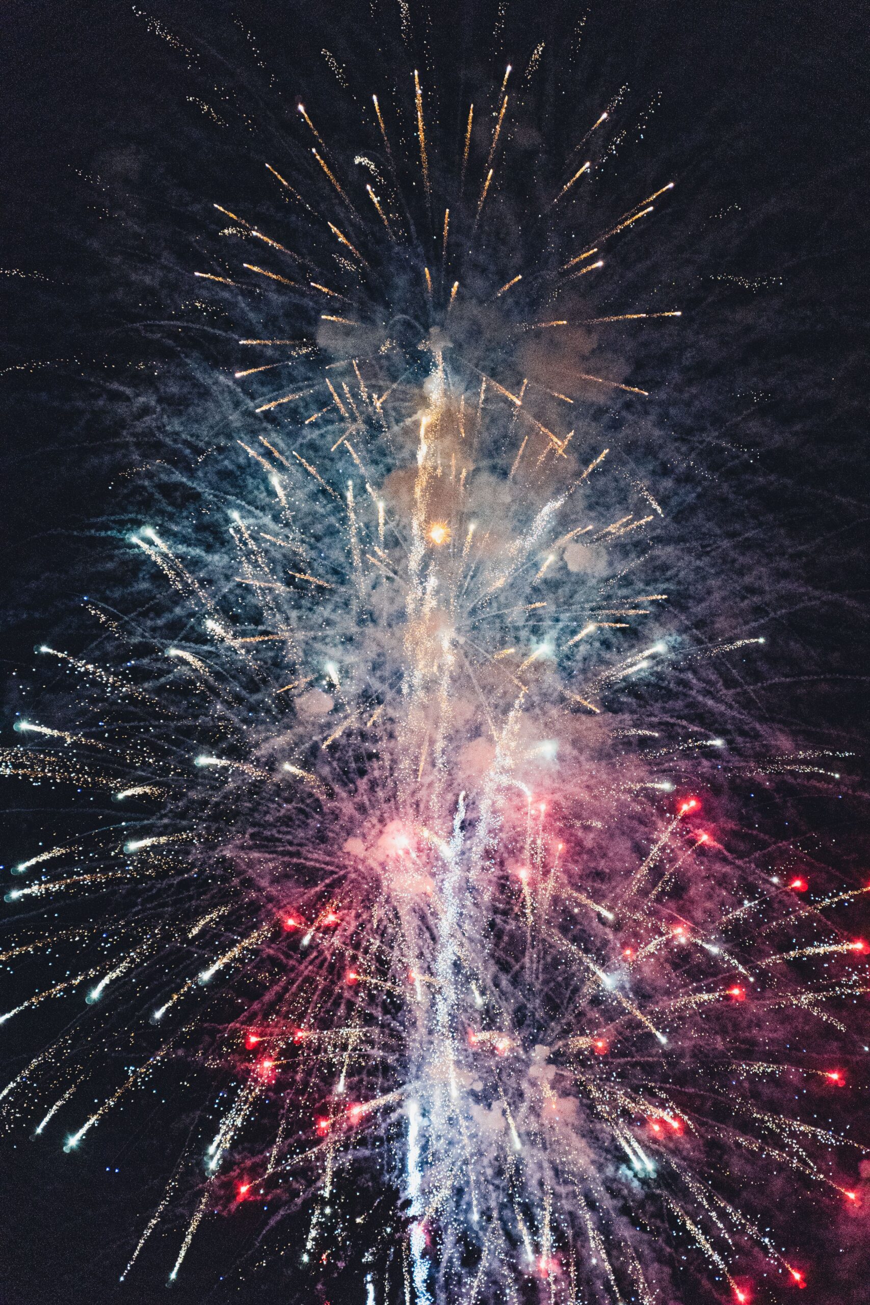 The Definitive Guide to July 4th Fireworks in Las Vegas (2026): Free Spots, Paid Views, and Everything In Between