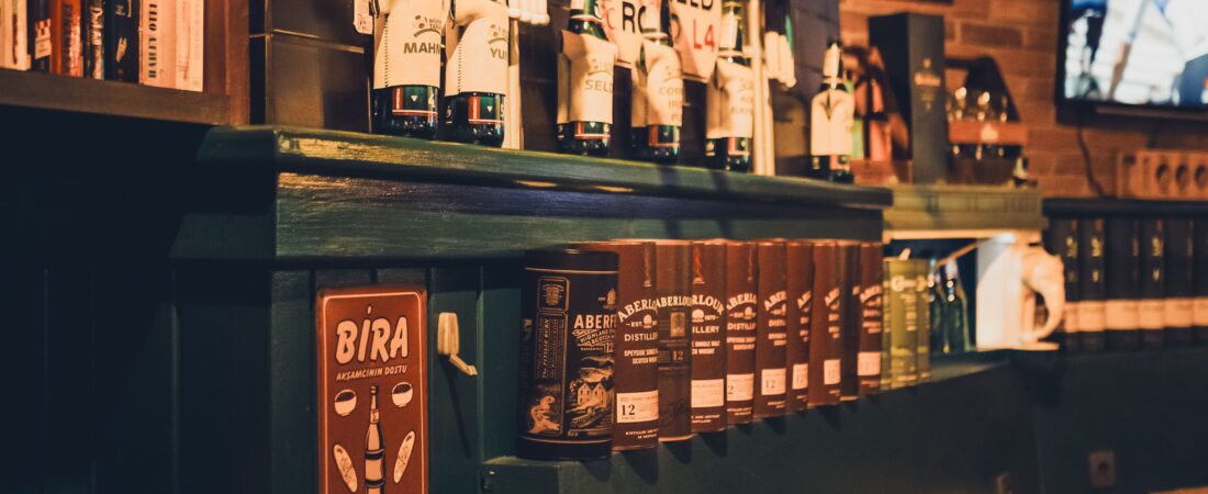 The Complete Guide to Las Vegas Speakeasies (2026): Hidden Bars You Can Actually Find